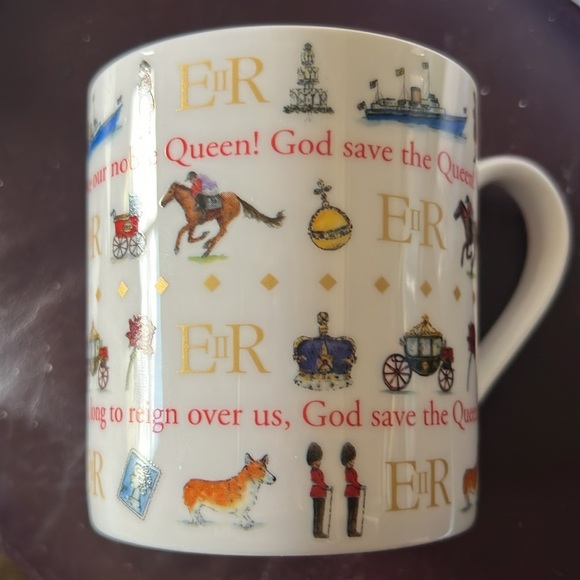 Milly Green God Save the Queen Royal Commemorative Coffee Tea 12oz Mug Cup - Picture 4 of 12